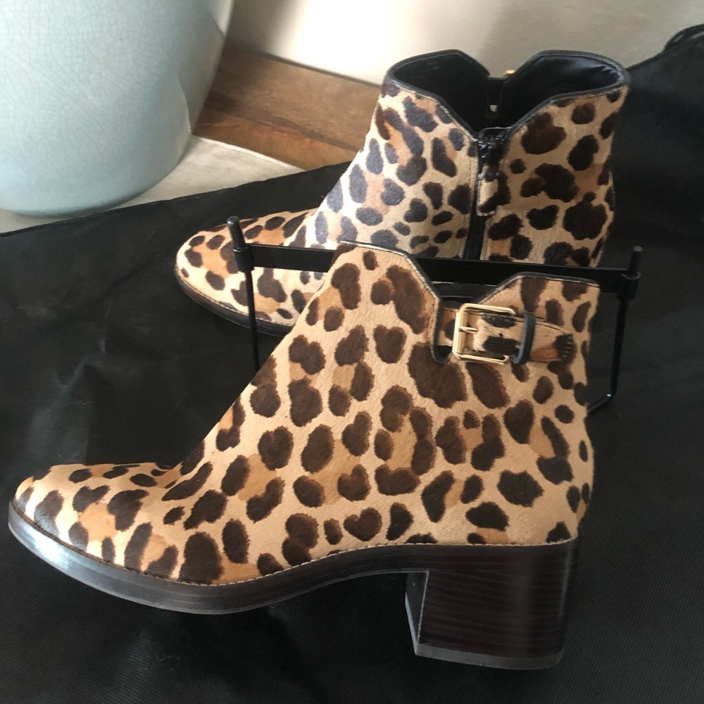 Like New - Cole Haan Grand 360 Ankle Boot
